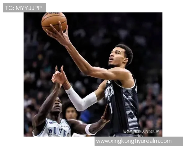 文班亚马解析关键三分球战术强调避免盲目突入人群造成复杂局面